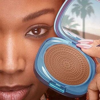 Kiko Milano Festival Glow Powder Foundation SPF 50 Summer 2022