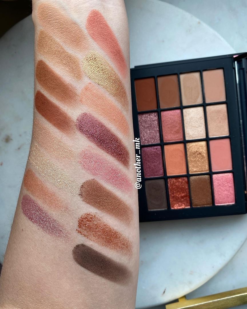 NARS Unrated Eyeshadow Palette Summer 2022 - Swatches