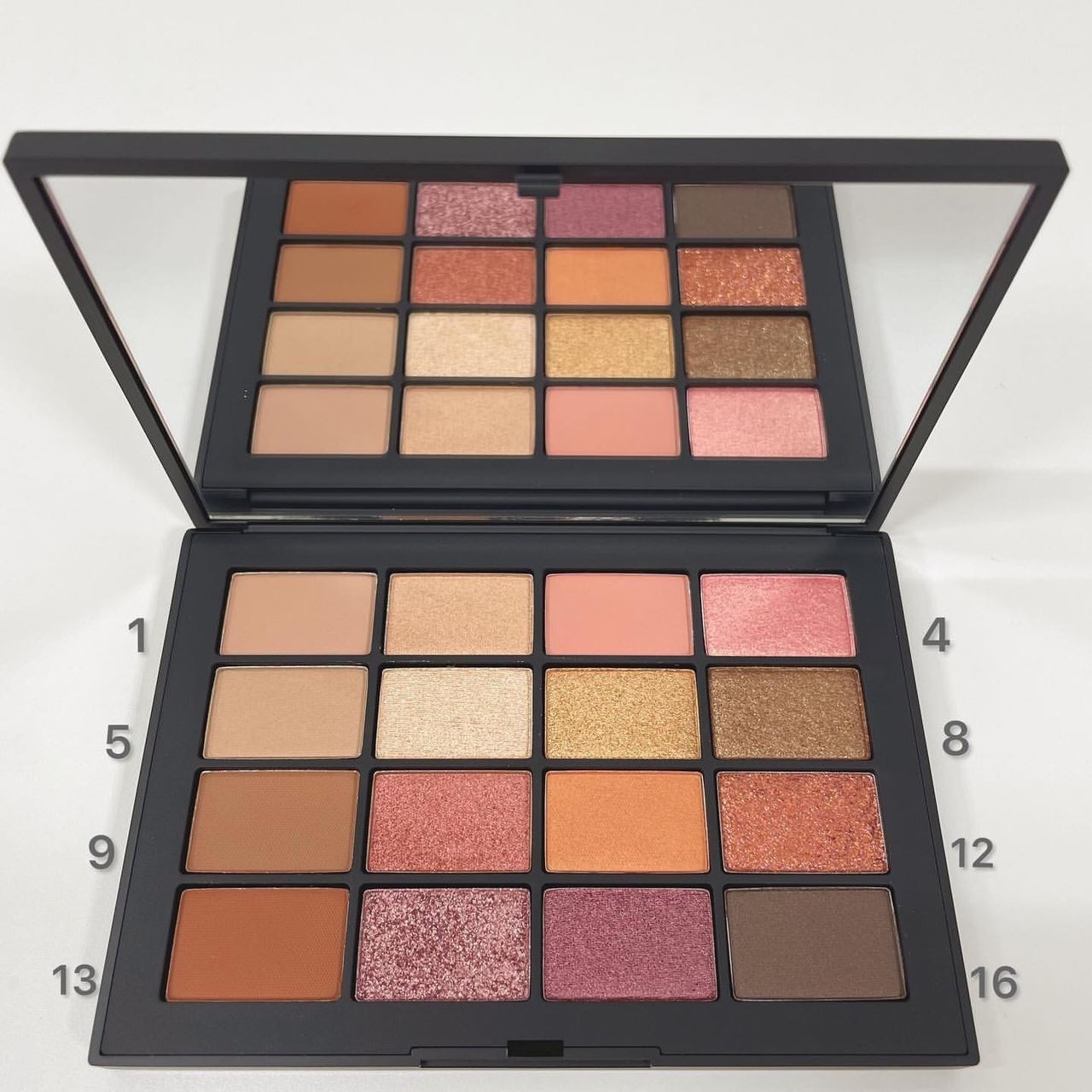 NARS Unrated Eyeshadow Palette Summer 2022 - Swatches